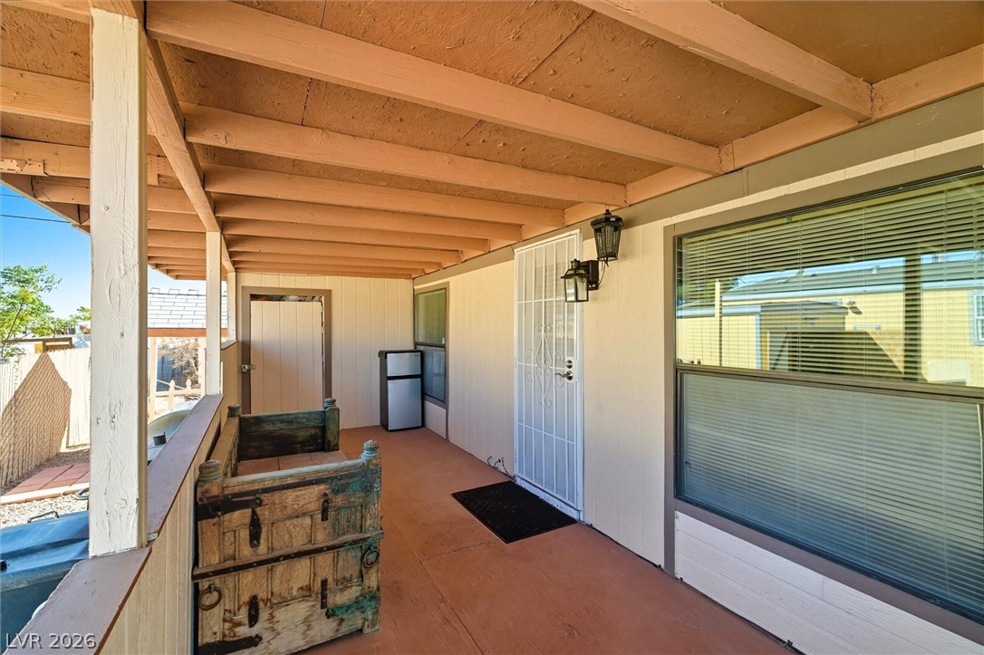 Photo 3 of 261 W Kite Street