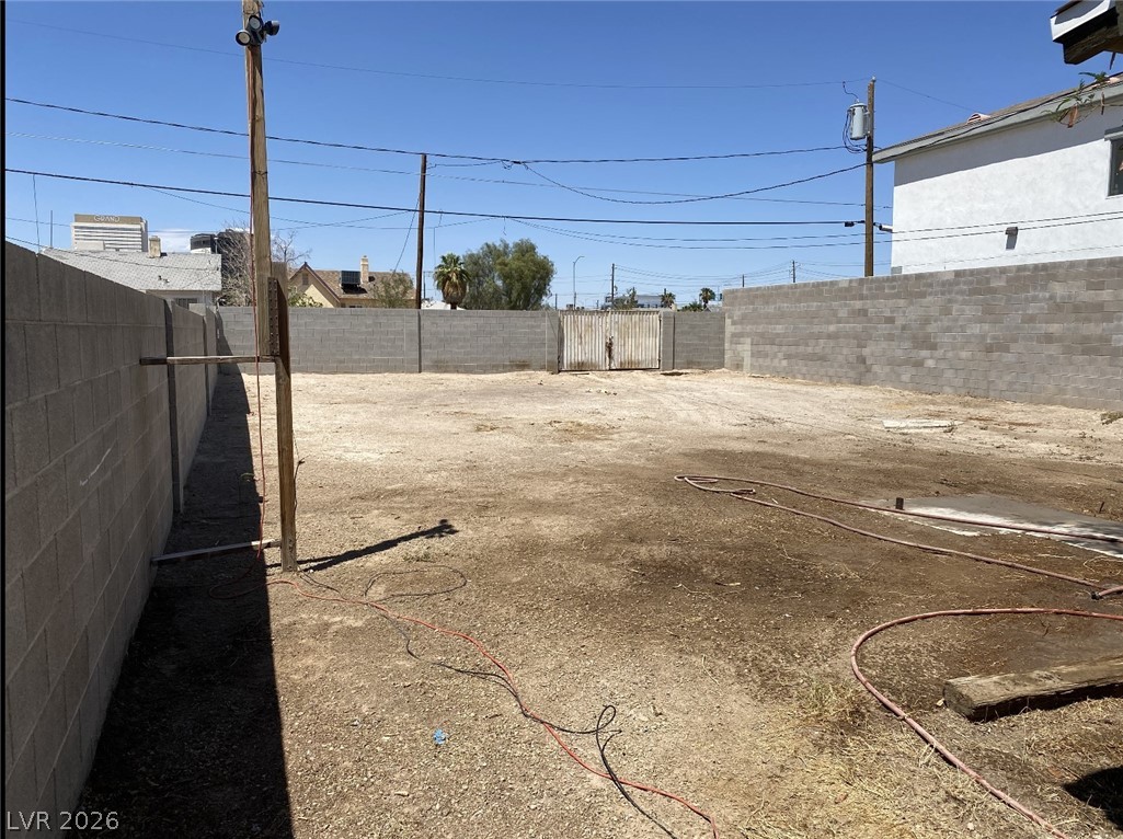Photo 4 of 315 N 9th Street