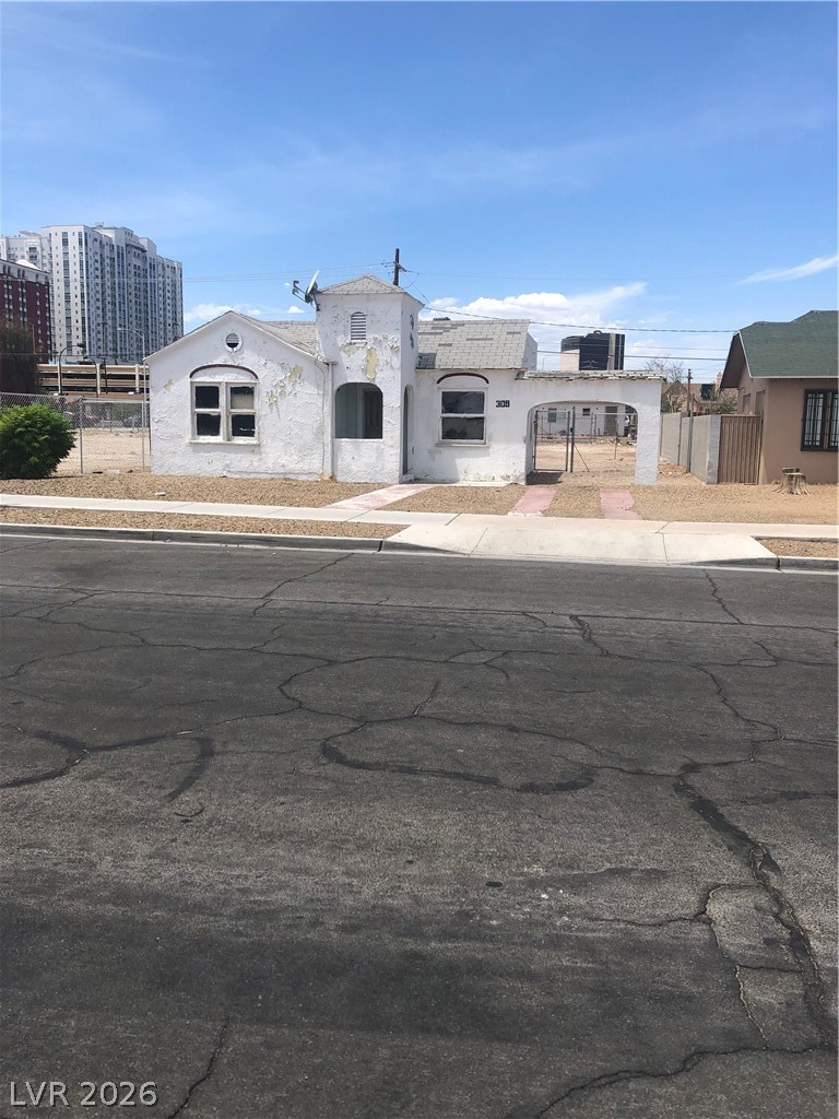 309 N 9th Street, Las Vegas 89101