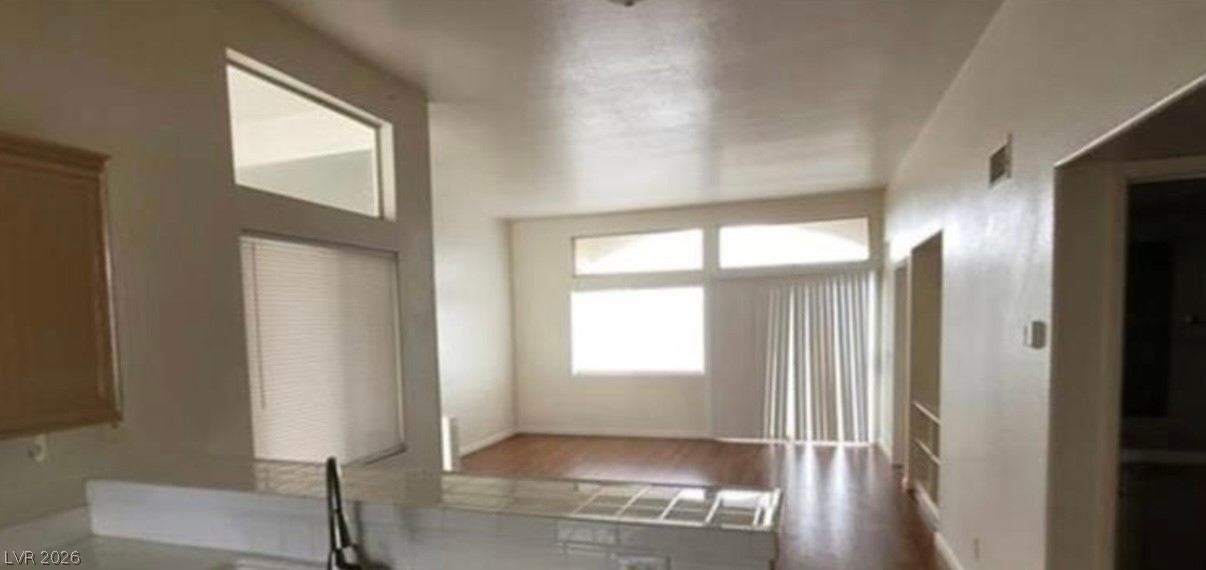 Photo 12 of 30, 3125 N Buffalo Drive #2104