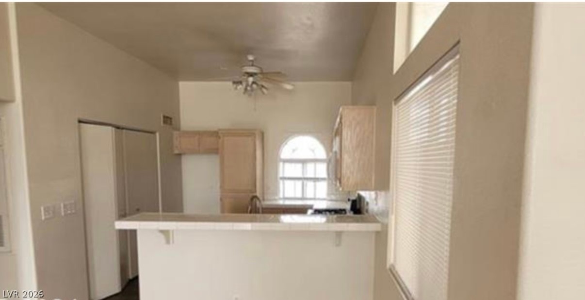Photo 16 of 30, 3125 N Buffalo Drive #2104