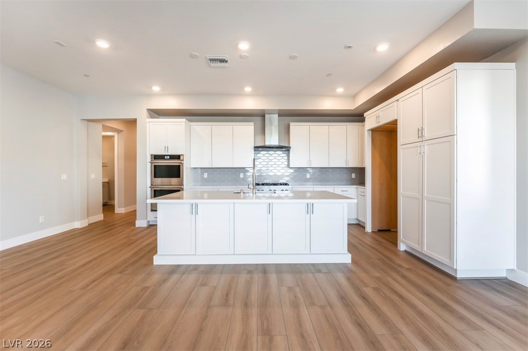 Photo 2 of 9128 Las Manaitas Avenue #301