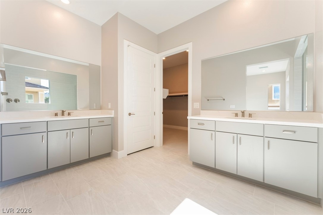 Photo 9 of 16, 9128 Las Manaitas Avenue #201