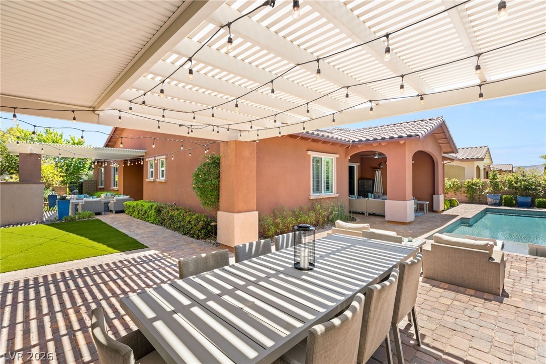 Photo 2 of 277 Lindura Court