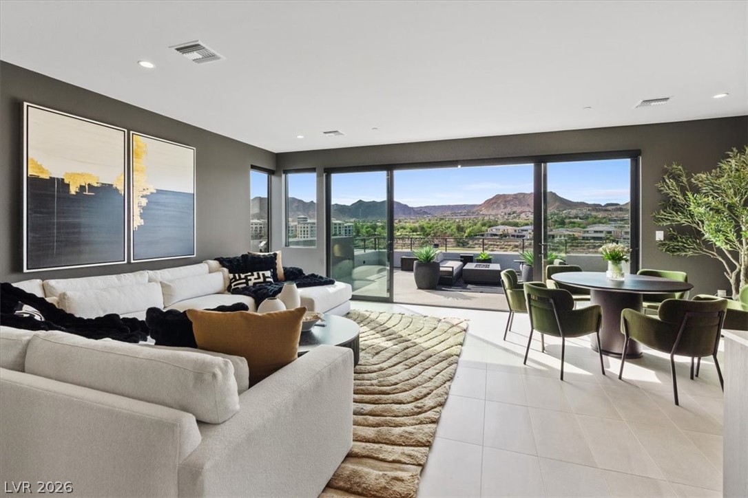 40 Heron Harbour Drive, Henderson 89011
