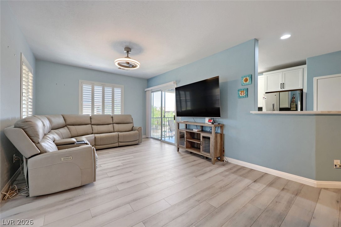 Photo 11 of 53, 6868 Sky Pointe Drive #2064