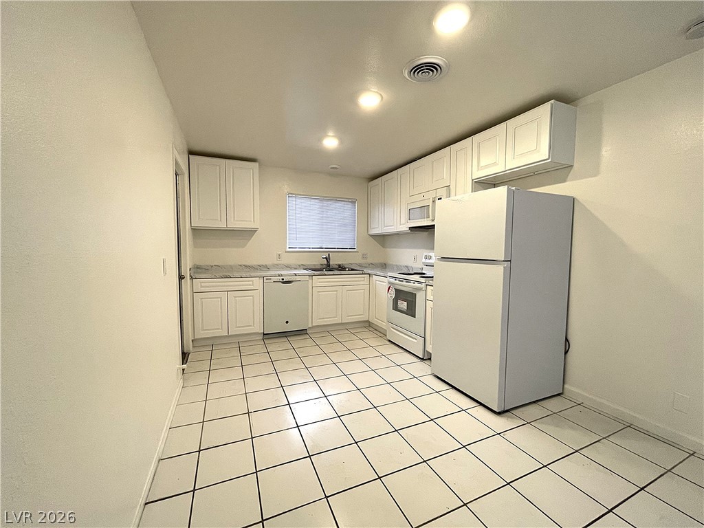 Photo 6 of 24, 1308 Montclair Street