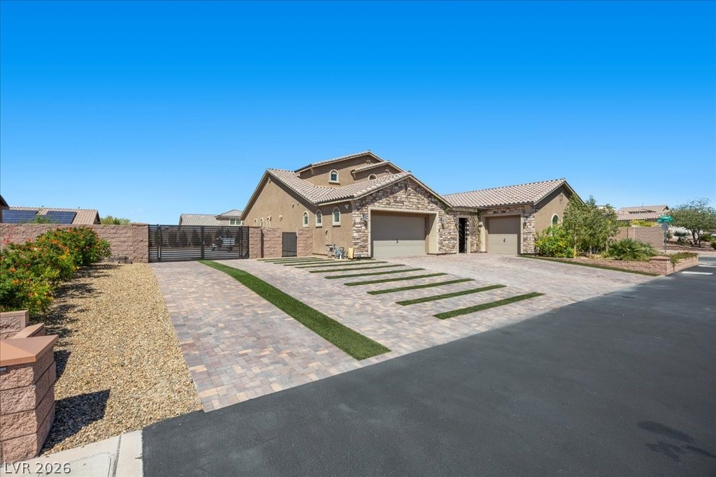 Photo 2 of 2803 Candelaria Drive