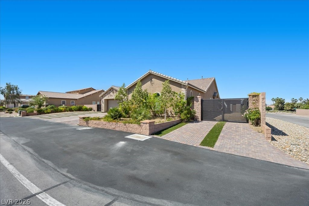 Photo 4 of 2803 Candelaria Drive