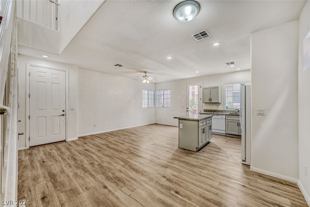 Photo 17 of 34, 8160 Herring Avenue
