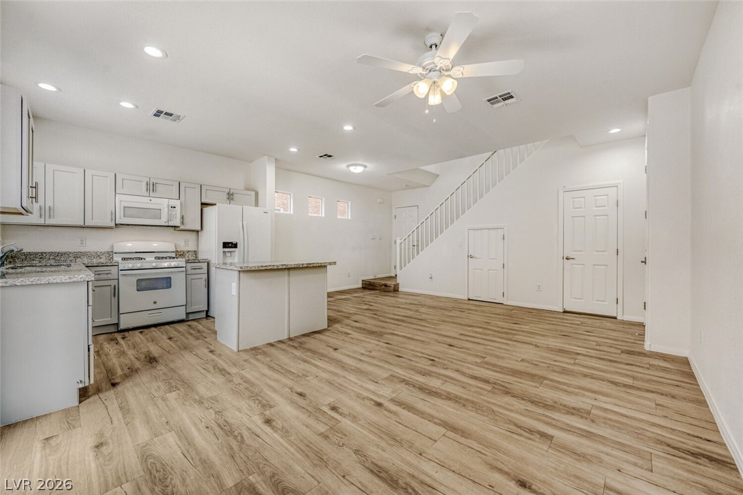 Photo 12 of 34, 8160 Herring Avenue