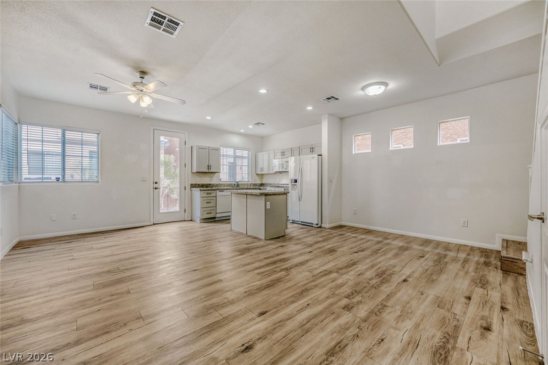 Photo 13 of 34, 8160 Herring Avenue