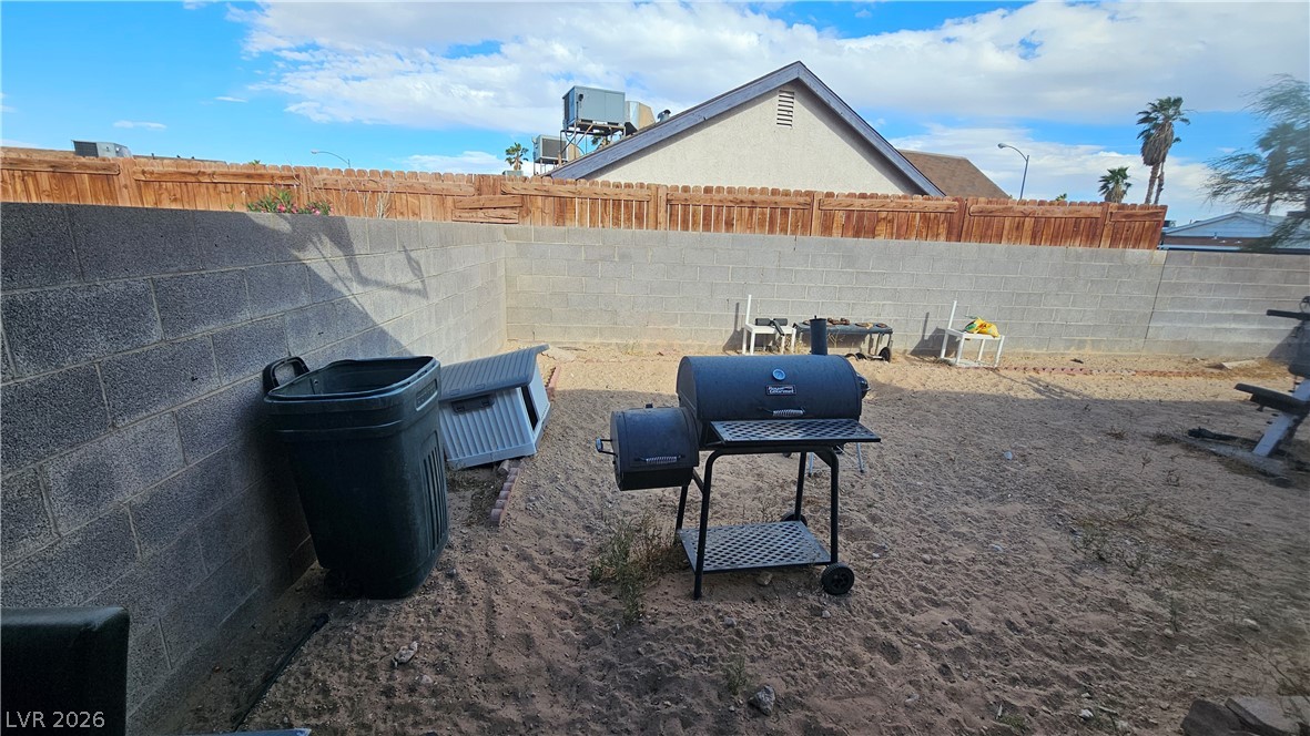 Photo 33 of 44, 4418 Pinegrove Street