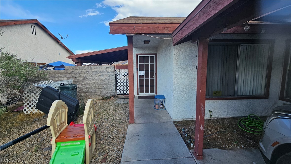 Photo 2 of 4418 Pinegrove Street