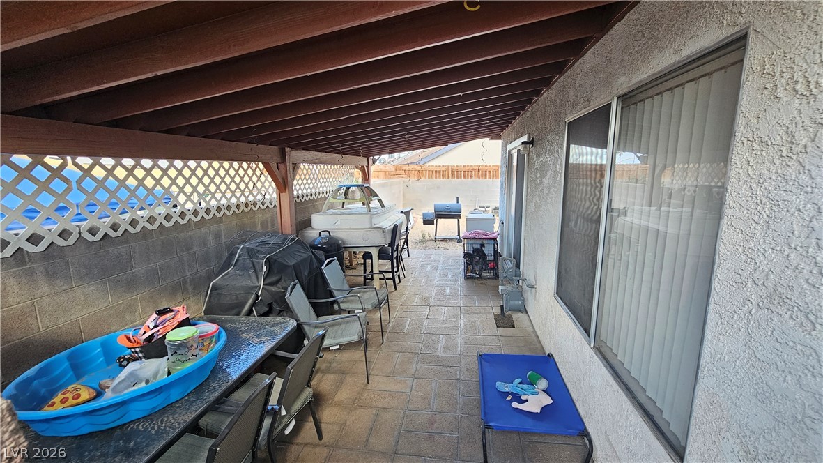 Photo 6 of 44, 4418 Pinegrove Street