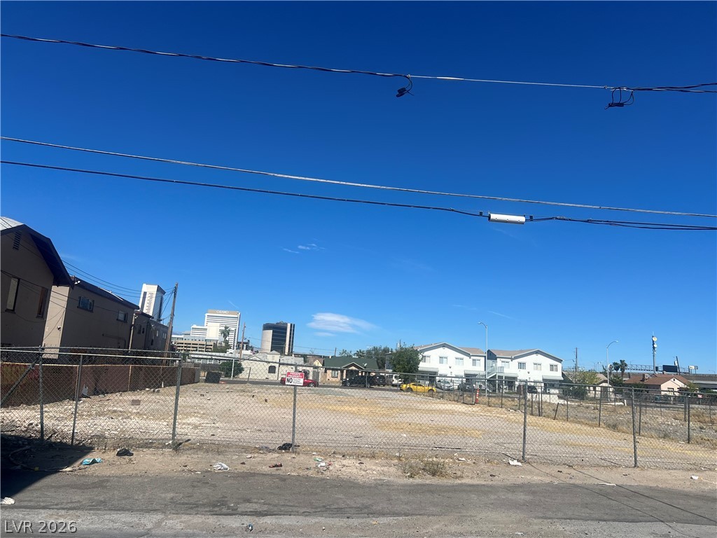 310 N 9th Street, Las Vegas 89101