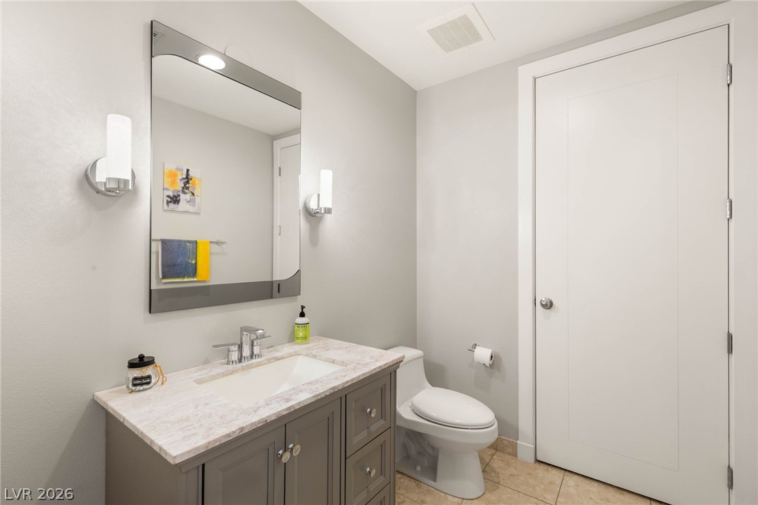 Photo 16 of 32, 4575 Dean Martin Drive #1007