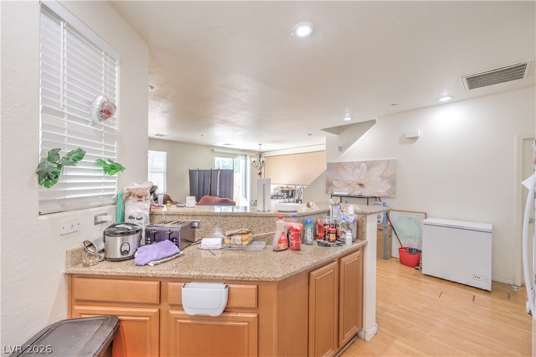 Photo 9 of 35, 4330 Westbury Square Street #2