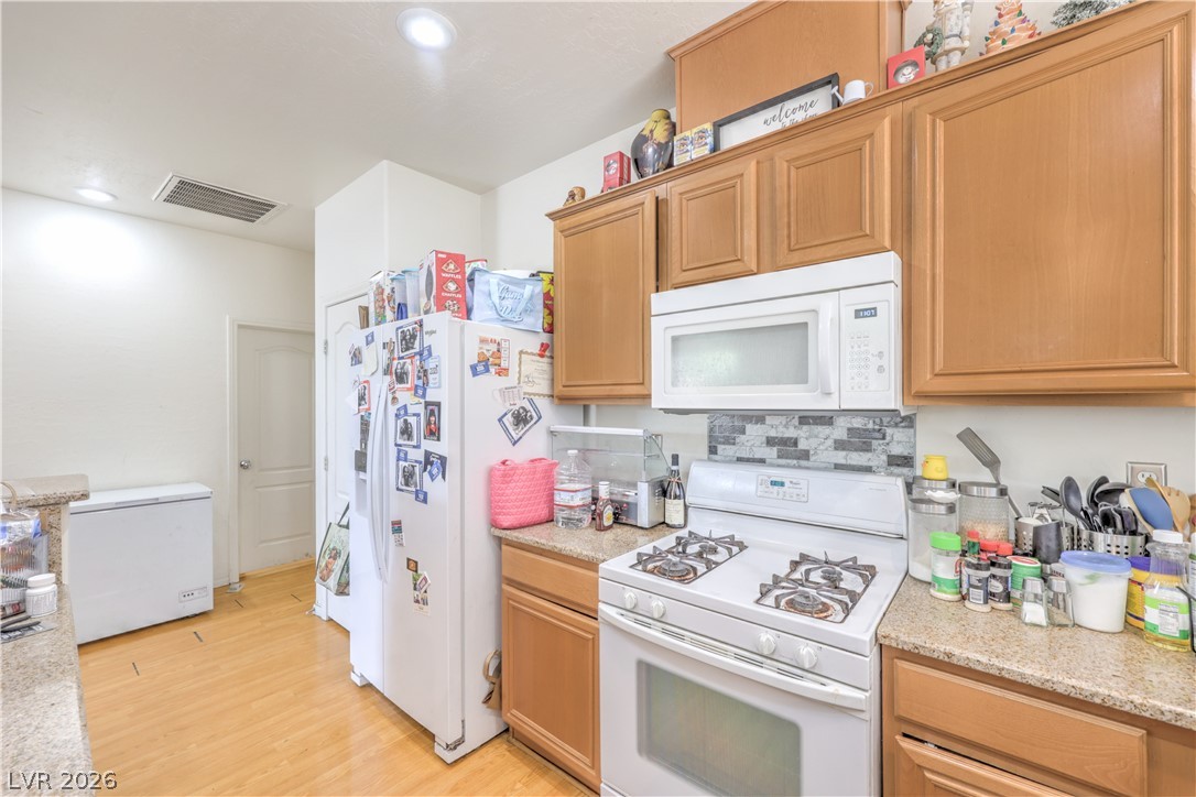 Photo 11 of 35, 4330 Westbury Square Street #2
