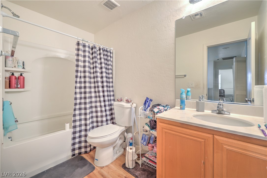 Photo 24 of 35, 4330 Westbury Square Street #2