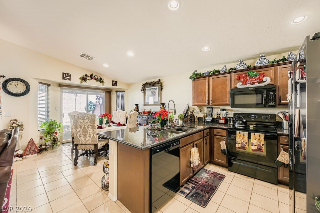 Photo 8 of 47, 3848 Citrus Heights Avenue