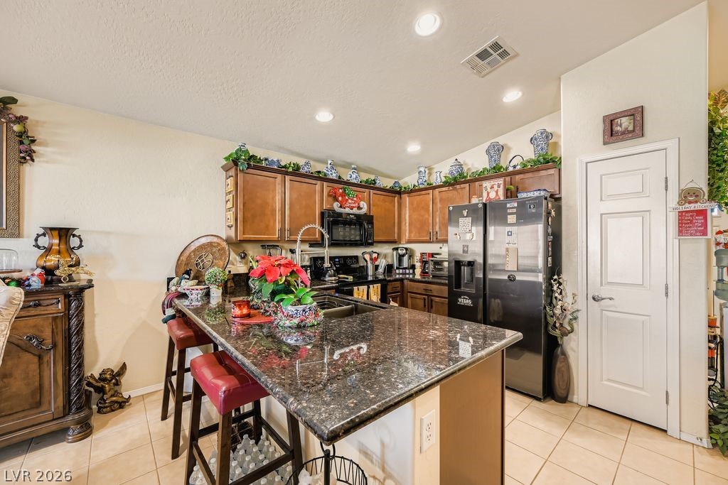 Photo 9 of 47, 3848 Citrus Heights Avenue