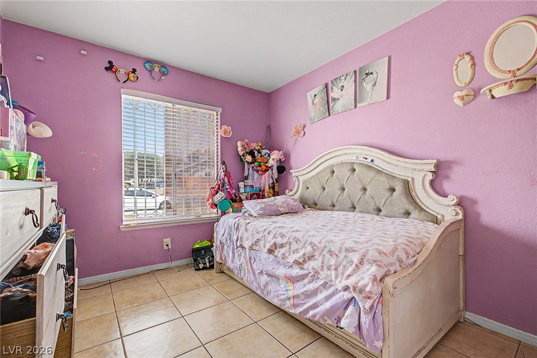 Photo 19 of 26, 4533 Sherrill Avenue