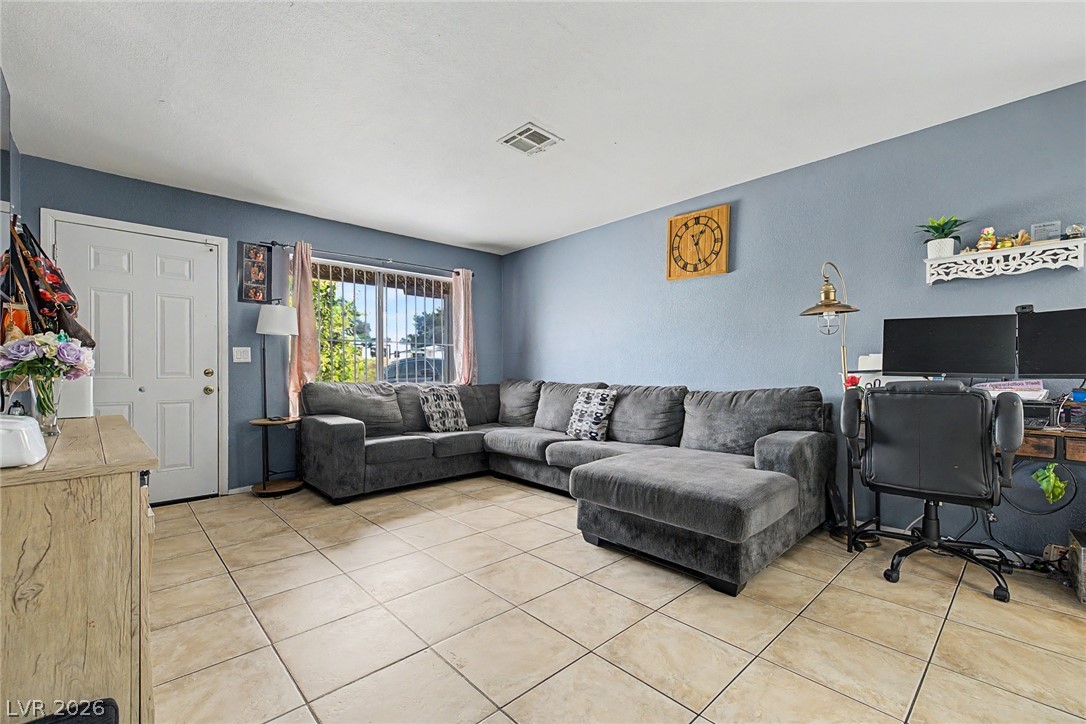 Photo 5 of 4533 Sherrill Avenue