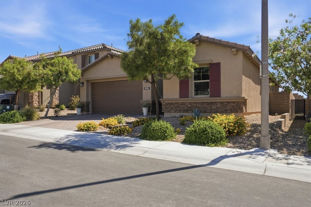 8216 Skye Struck Drive, Las Vegas 89166