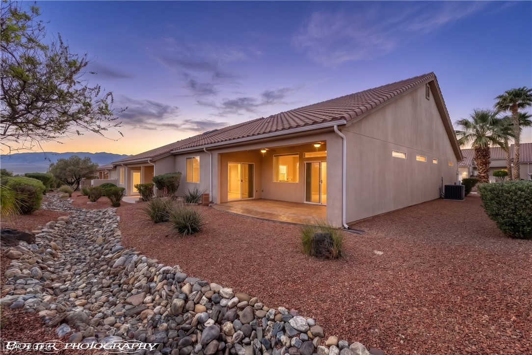 Photo 2 of 1186 Mohave Drive