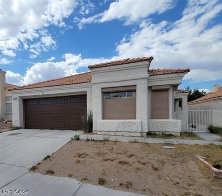 9820 Cross Creek Way, Las Vegas 89117