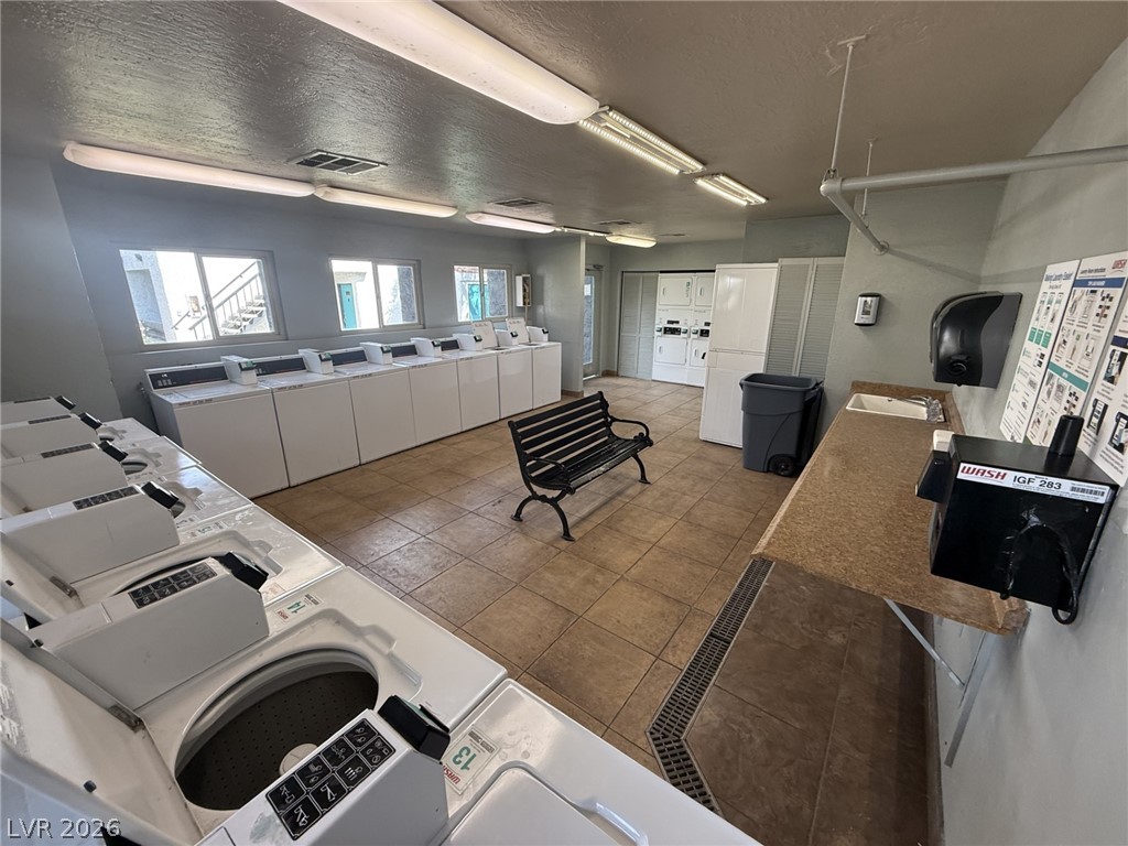 Photo 23 of 36, 1455 E Katie Avenue #L23