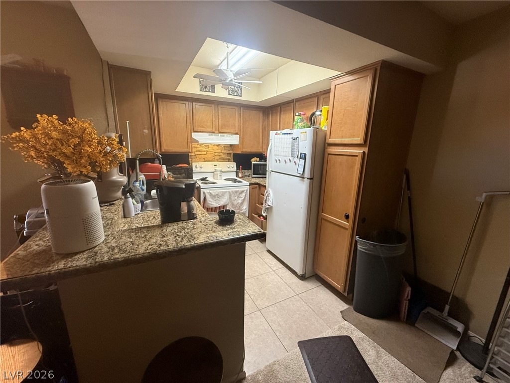 Photo 6 of 36, 1455 E Katie Avenue #L23