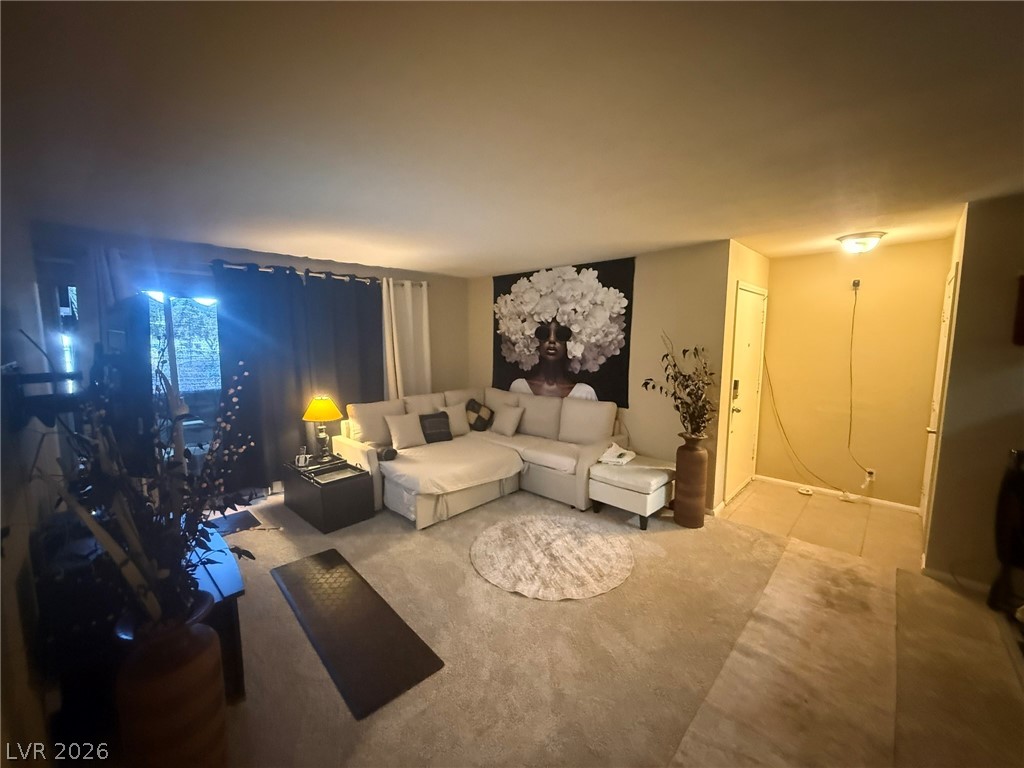 Photo 7 of 36, 1455 E Katie Avenue #L23