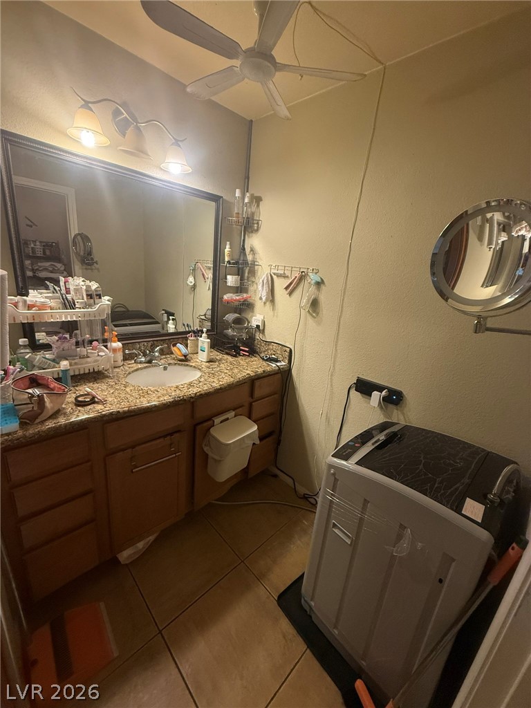 Photo 11 of 36, 1455 E Katie Avenue #L23