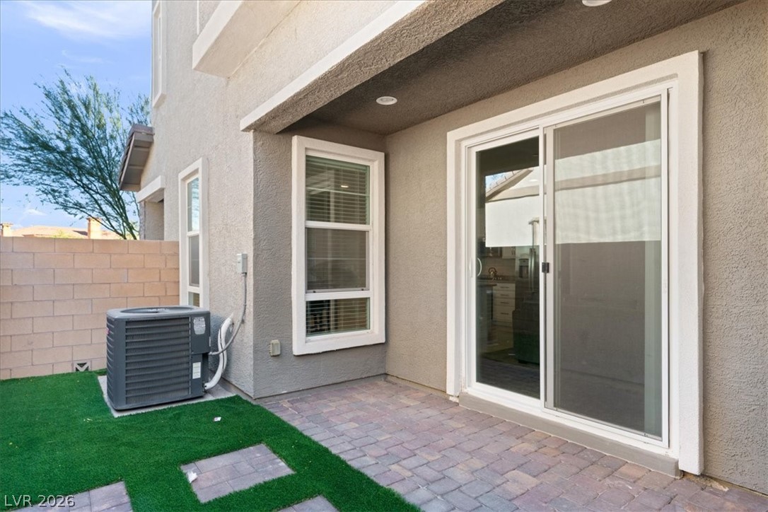 Photo 19 of 38, 40 Kimberlite Drive