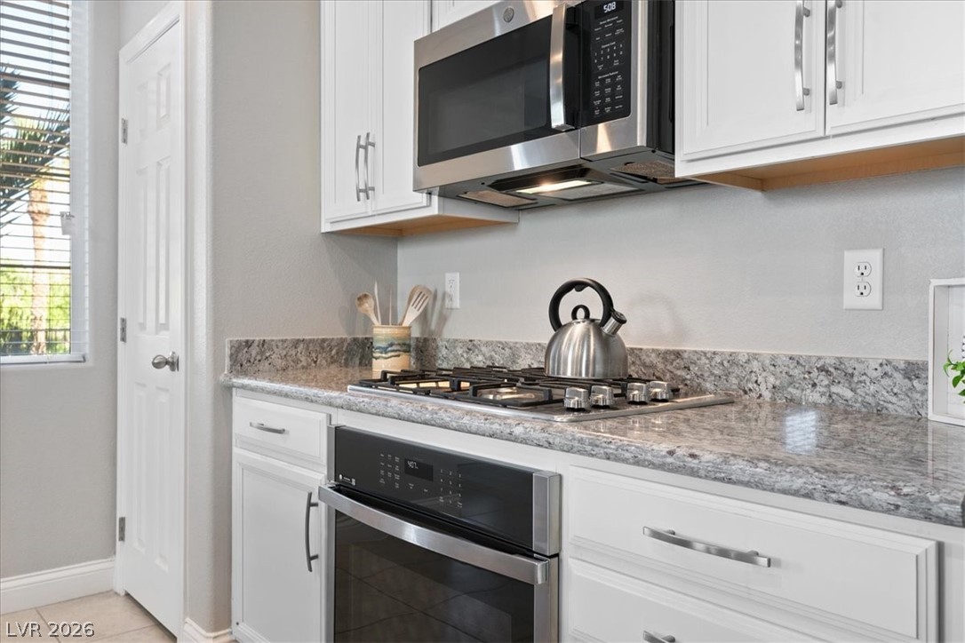 Photo 7 of 38, 40 Kimberlite Drive