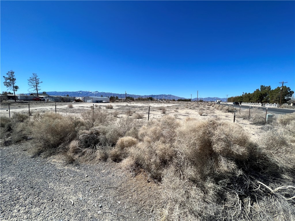 Photo 5 of 5080 S Sunland Avenue