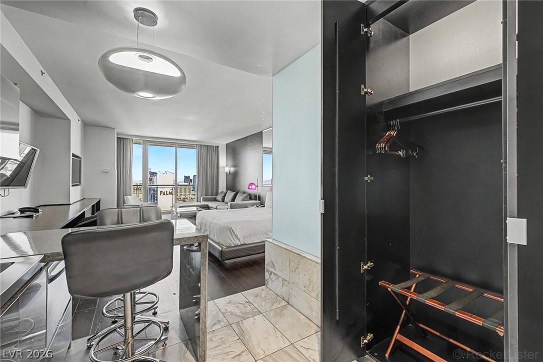 Photo 10 of 35, 4381 W Flamingo Road #36304