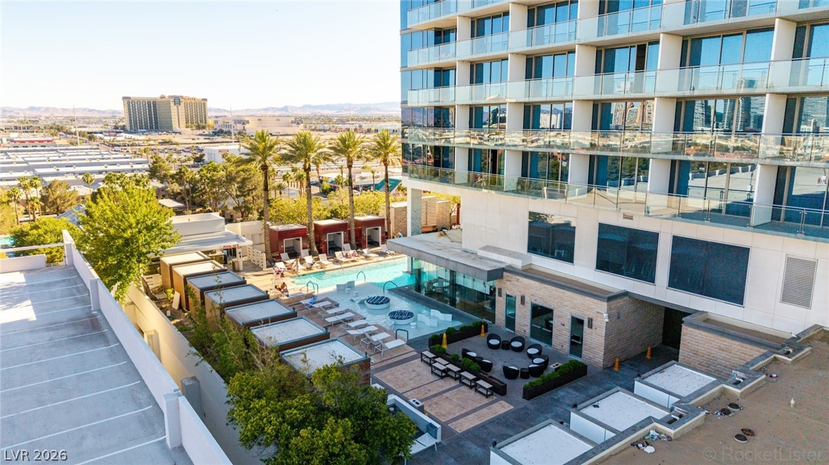 Photo 24 of 35, 4381 W Flamingo Road #36304