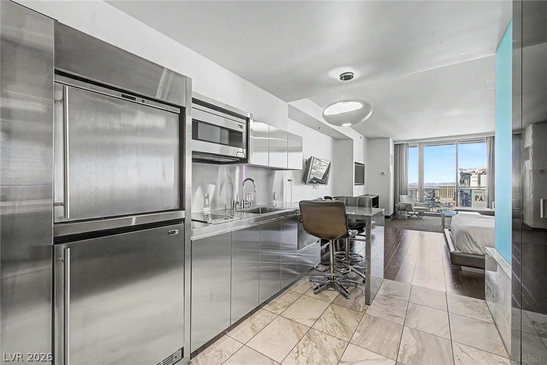 Photo 4 of 4381 W Flamingo Road #36304