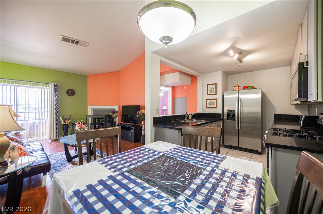 Photo 22 of 50, 2120 Ramrod Avenue #927