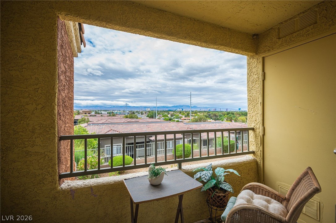 Photo 7 of 50, 2120 Ramrod Avenue #927