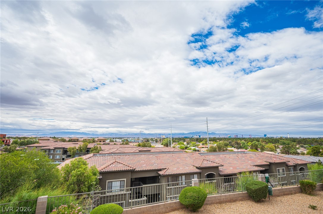 Photo 11 of 50, 2120 Ramrod Avenue #927
