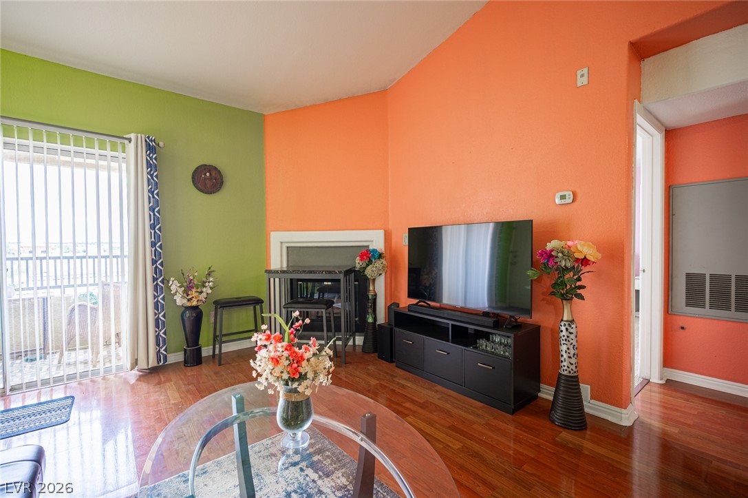 Photo 18 of 50, 2120 Ramrod Avenue #927