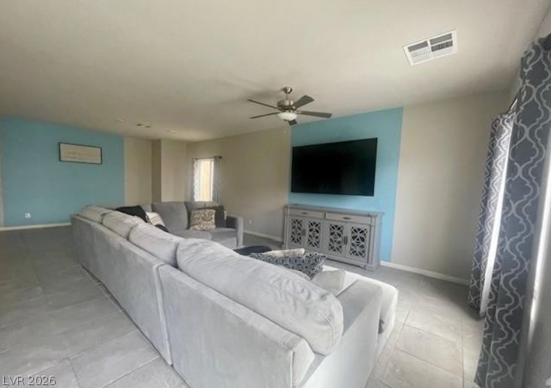 Photo 5 of 941 Twincrest Avenue