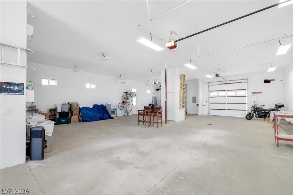 Photo 38 of 81, 2590 Luke Street
