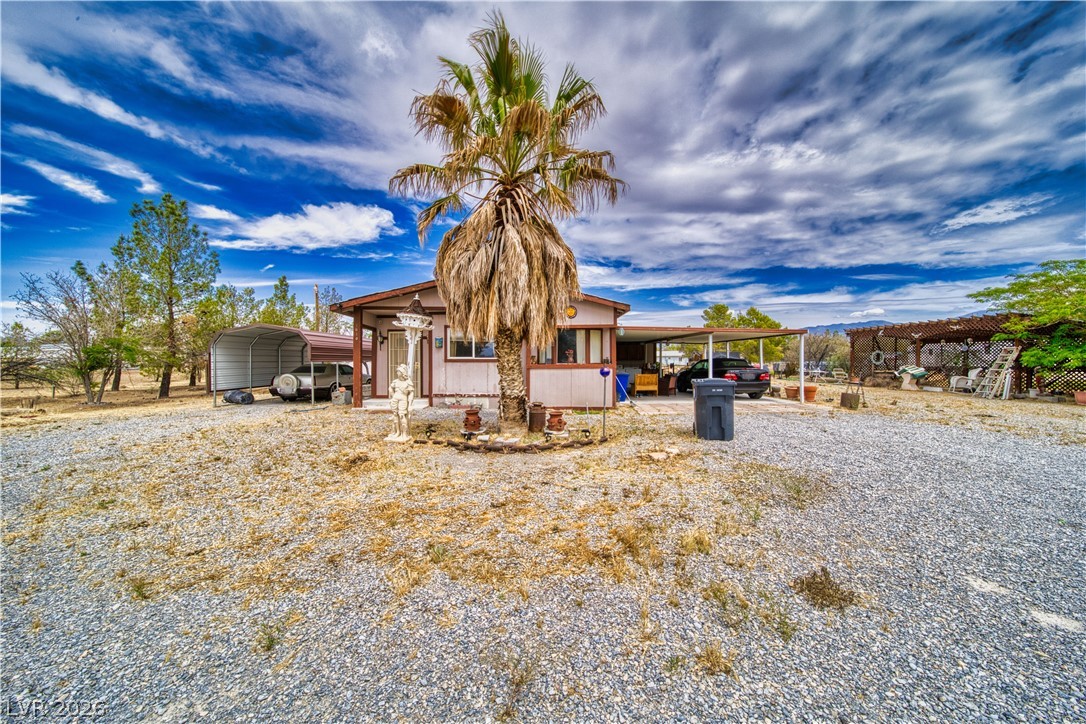 Photo 3 of 1610 W Vondell Drive