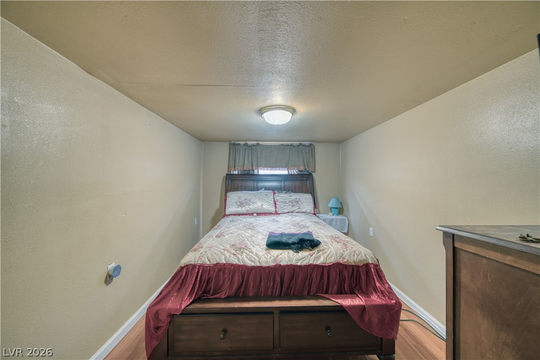 Photo 18 of 30, 1610 W Vondell Drive