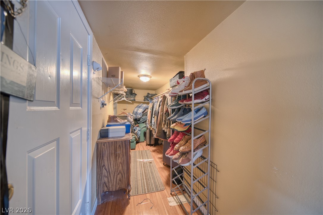Photo 19 of 30, 1610 W Vondell Drive